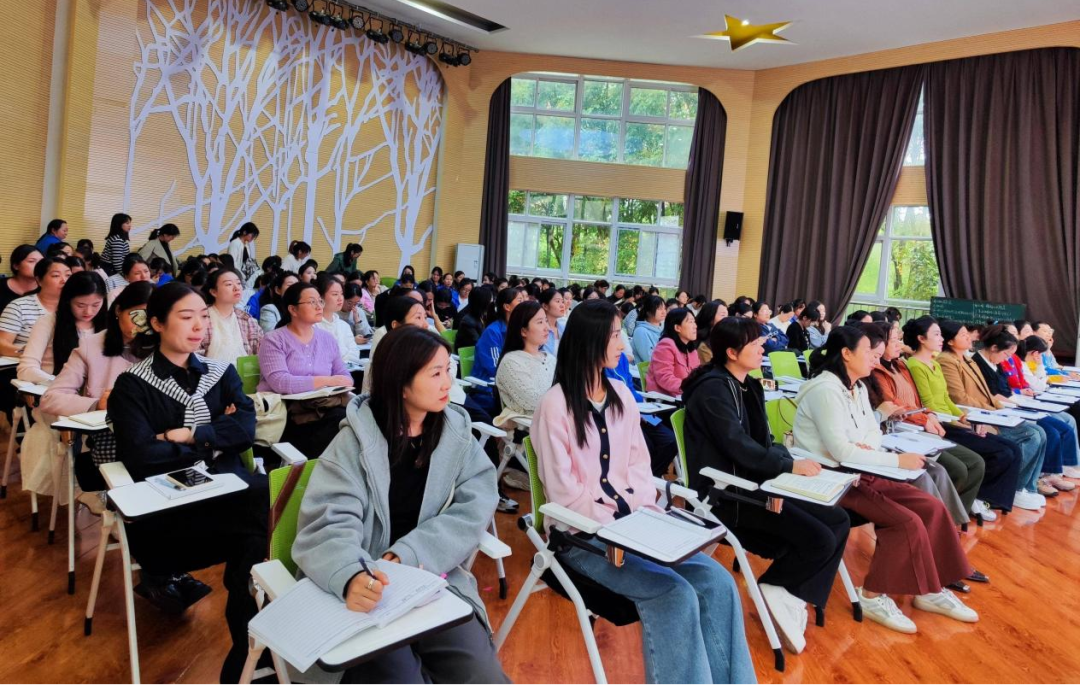 駐馬店市實(shí)驗(yàn)幼兒園雙癌防護(hù)專題講座