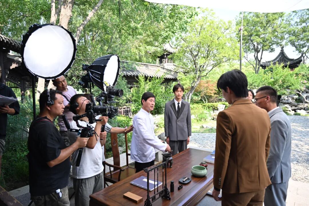 從“刷劇”到“打卡”，文旅微短劇的6.96億流量密碼