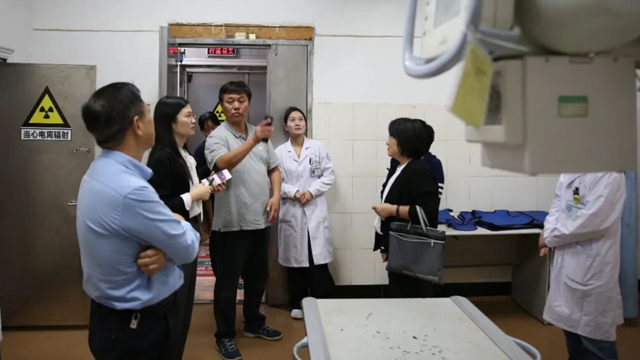 河南省衛(wèi)健委專家組蒞臨駐馬店市第一人民醫(yī)院開(kāi)展放射性職業(yè)病防治調(diào)研評(píng)估工作