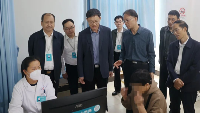  駐馬店市人大調(diào)研組蒞臨市中心醫(yī)院調(diào)研指導(dǎo)檢查檢驗(yàn)結(jié)果互認(rèn)工作