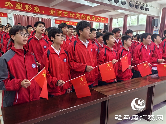  駐馬店市第十九初級中學(xué)開展“迎國慶 共唱我和我的祖國”主題活動