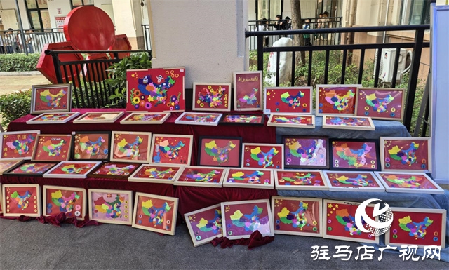 “喜迎國(guó)慶 禮贊中國(guó)”——駐馬店市第三十三小學(xué)開展迎國(guó)慶美術(shù)展活動(dòng)