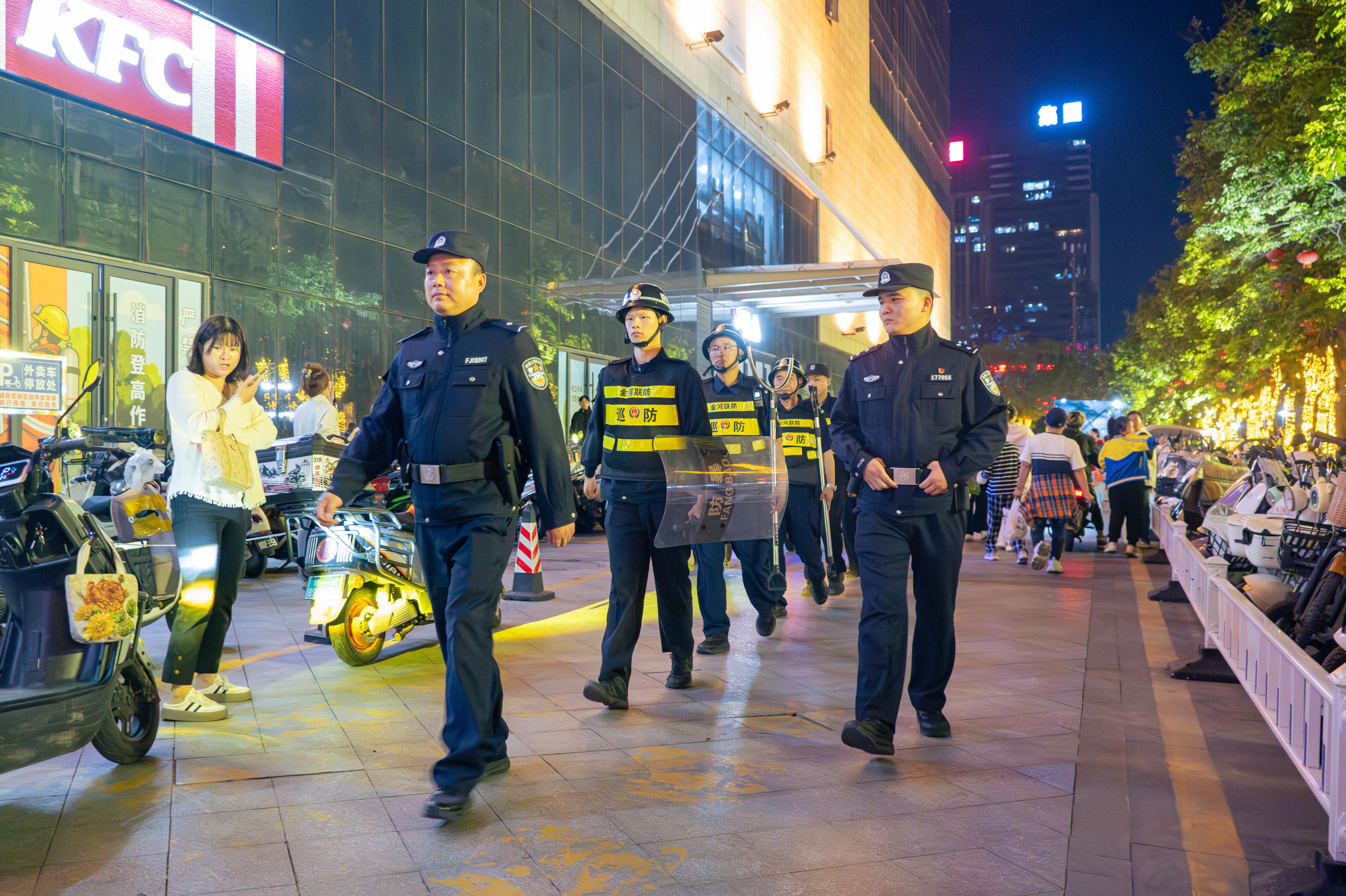 開發(fā)區(qū):國慶“警色”濃，忠誠護(hù)平安