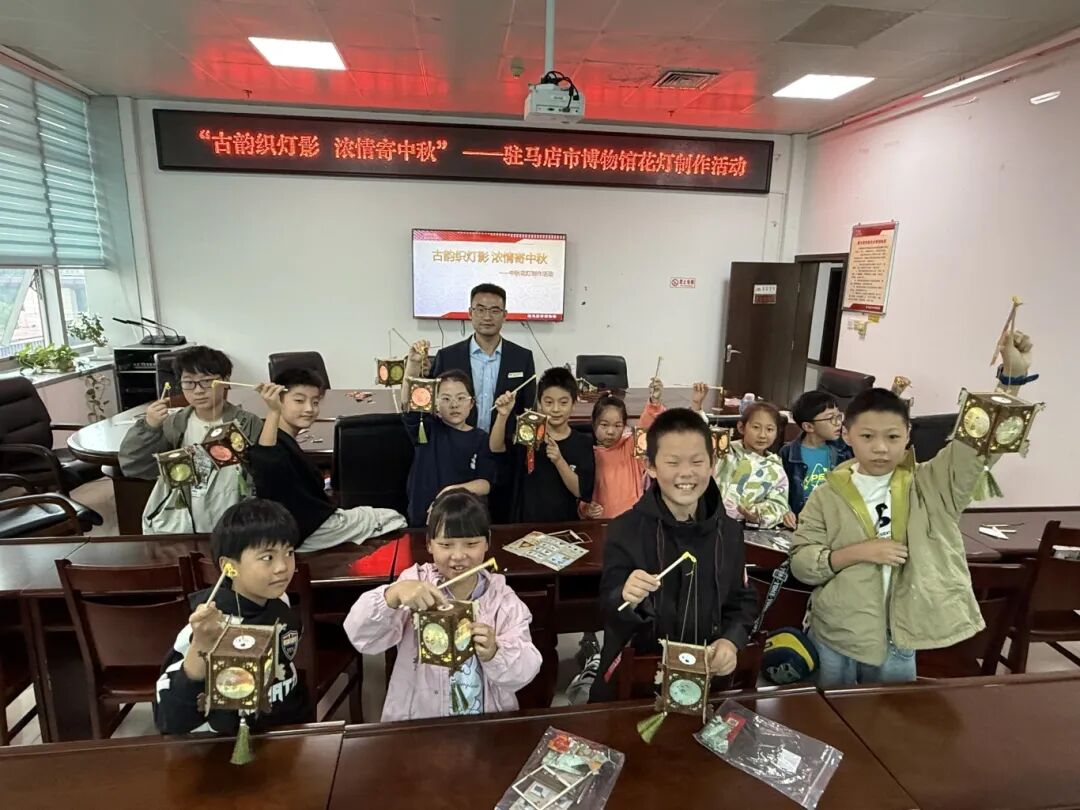 駐馬店市博物館手繪野生玩家集合，用畫筆“炸”出你的專屬風(fēng)格