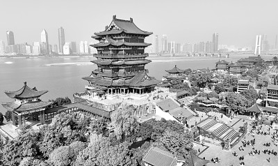 王勃送杜少府詩(shī)的高城遠(yuǎn)望