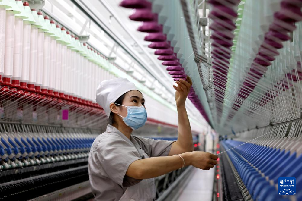 前三季度中國GDP同比增長5.2%