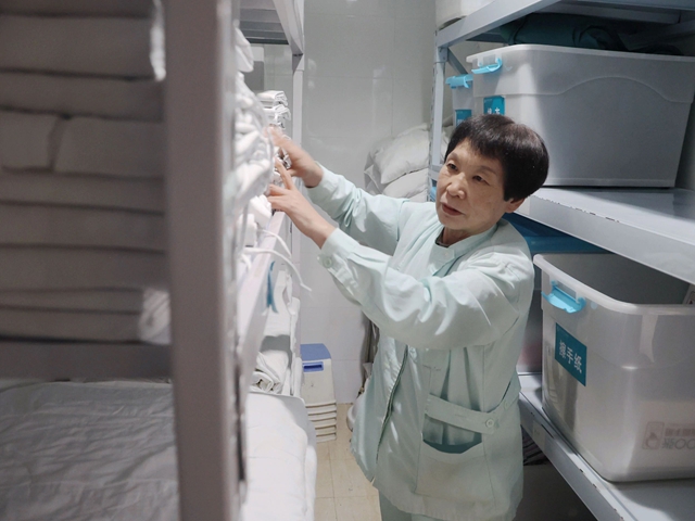 駐馬店市中心醫(yī)院——退休十年堅(jiān)守病房，石艷菊用感恩之心溫暖患者