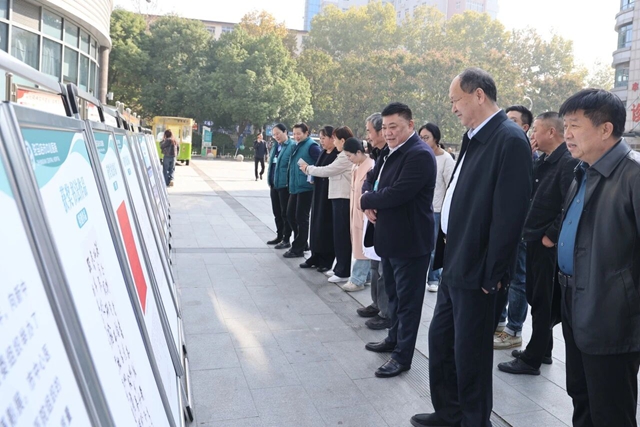 月圓國泰·醫(yī)心向黨 | 駐馬店市中心醫(yī)院舉辦主題書畫攝影展