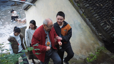 文化中國(guó)行·歲時(shí)中國(guó)|重陽:登高敬耆