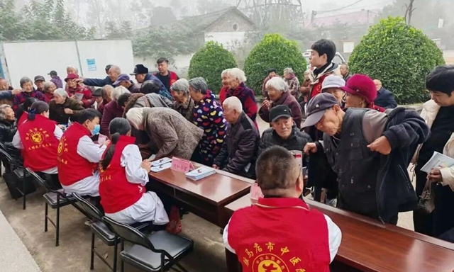 暖心義診踐初心 健康科普惠民生——駐馬店市中醫(yī)院開展系列惠民行動守護(hù)群眾健康