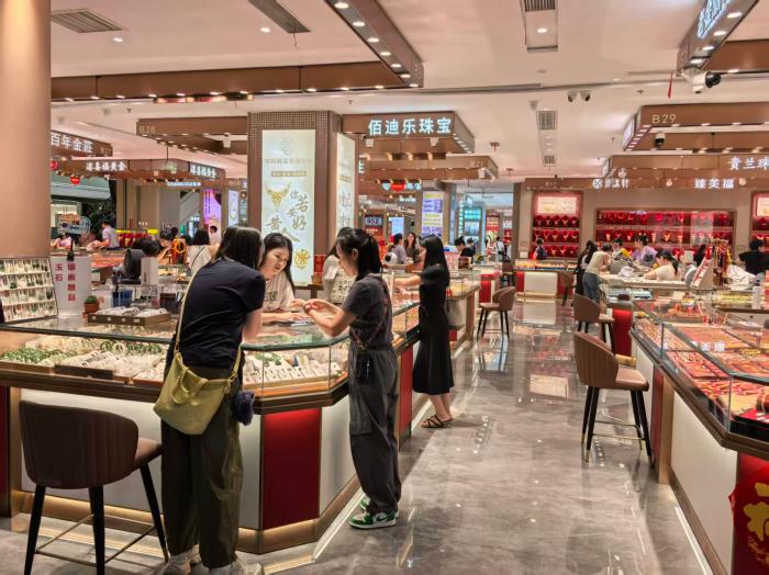 金價(jià)跌破3900美元，未來(lái)會(huì)是什么走勢(shì)？