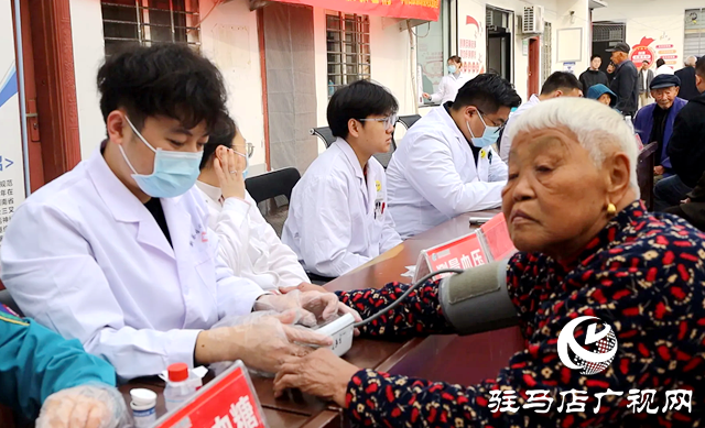 新蔡縣李橋回族鎮(zhèn)舉辦重陽敬老活動(dòng)?