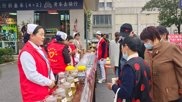 重陽送健康 中醫(yī)護身心——駐馬店市中醫(yī)院健康科普暨義診活動走進市廣播電視臺