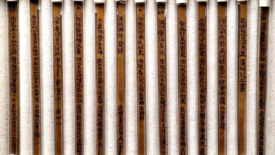 文博日歷丨帶你認(rèn)識(shí)漢代官方敬老令