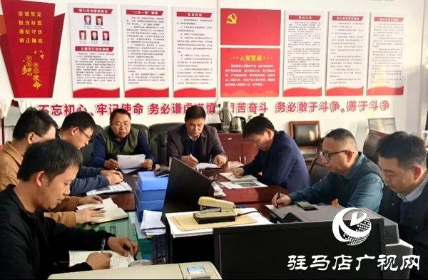 平輿縣紀(jì)委監(jiān)委開展十月份主題黨日活動(dòng)