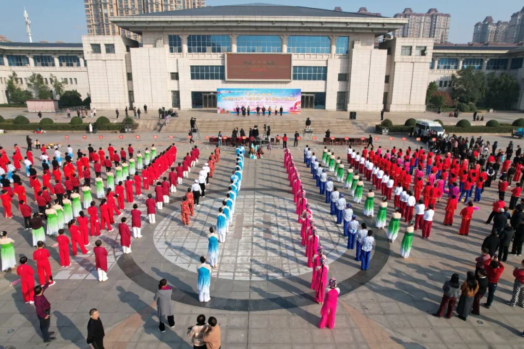 縣區(qū)動(dòng)態(tài) | 平輿縣2025年 “中原銀行杯” 第十屆藝術(shù)廣場(chǎng)舞展演圓滿落幕