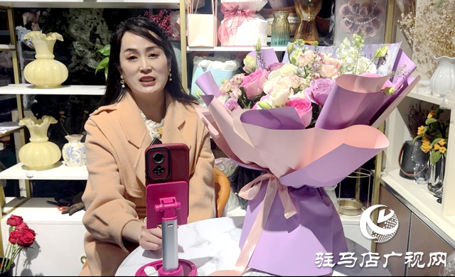 線上直播傳遞芬芳 七年堅(jiān)守溫暖一座城