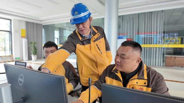 史丹利化肥遂平公司:沖刺四季度全力奮戰(zhàn)年終目標