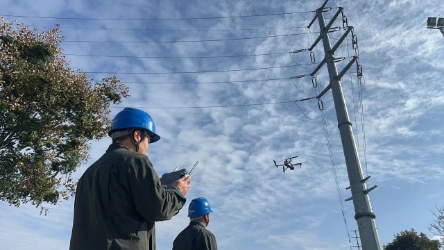 國網(wǎng)新蔡縣供電公司：無人機(jī)特巡賦能 筑牢迎峰度冬安全防線