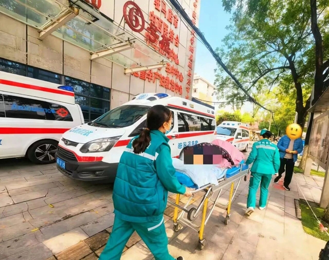 中醫(yī)護航，&ldquo;醫(yī)&rdquo;路安心！駐馬店市中醫(yī)院首單非急救醫(yī)療轉(zhuǎn)運圓滿啟航！