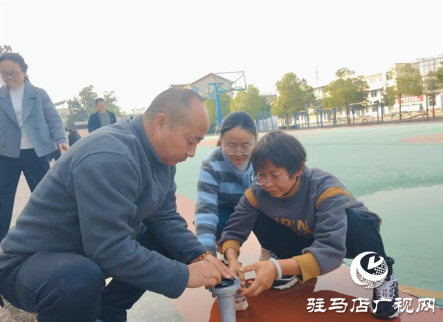  關(guān)王廟中學(xué)消防栓使用培訓(xùn)活動(dòng)