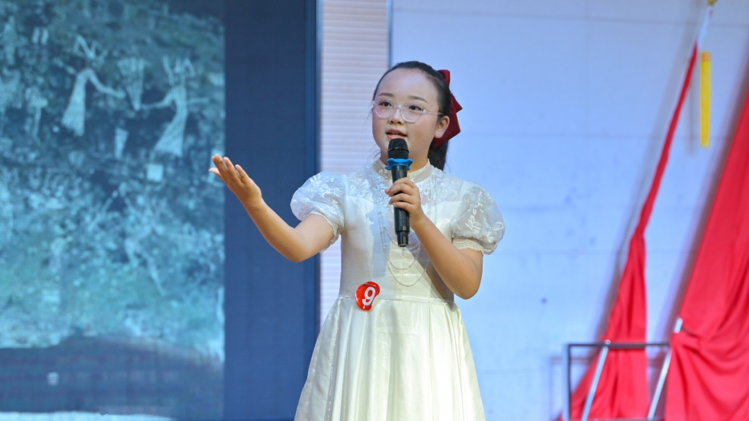 駐馬店實驗小學舉辦鑄牢中華民族共同體意識演講比賽