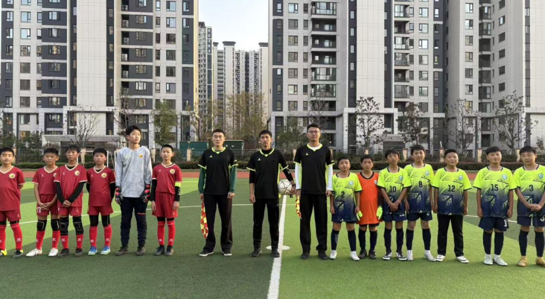 綠茵競風(fēng)采 拼搏鑄華章——駐馬店市第五十一小學(xué)第九屆“市長杯”校園足球聯(lián)賽賽后紀(jì)實