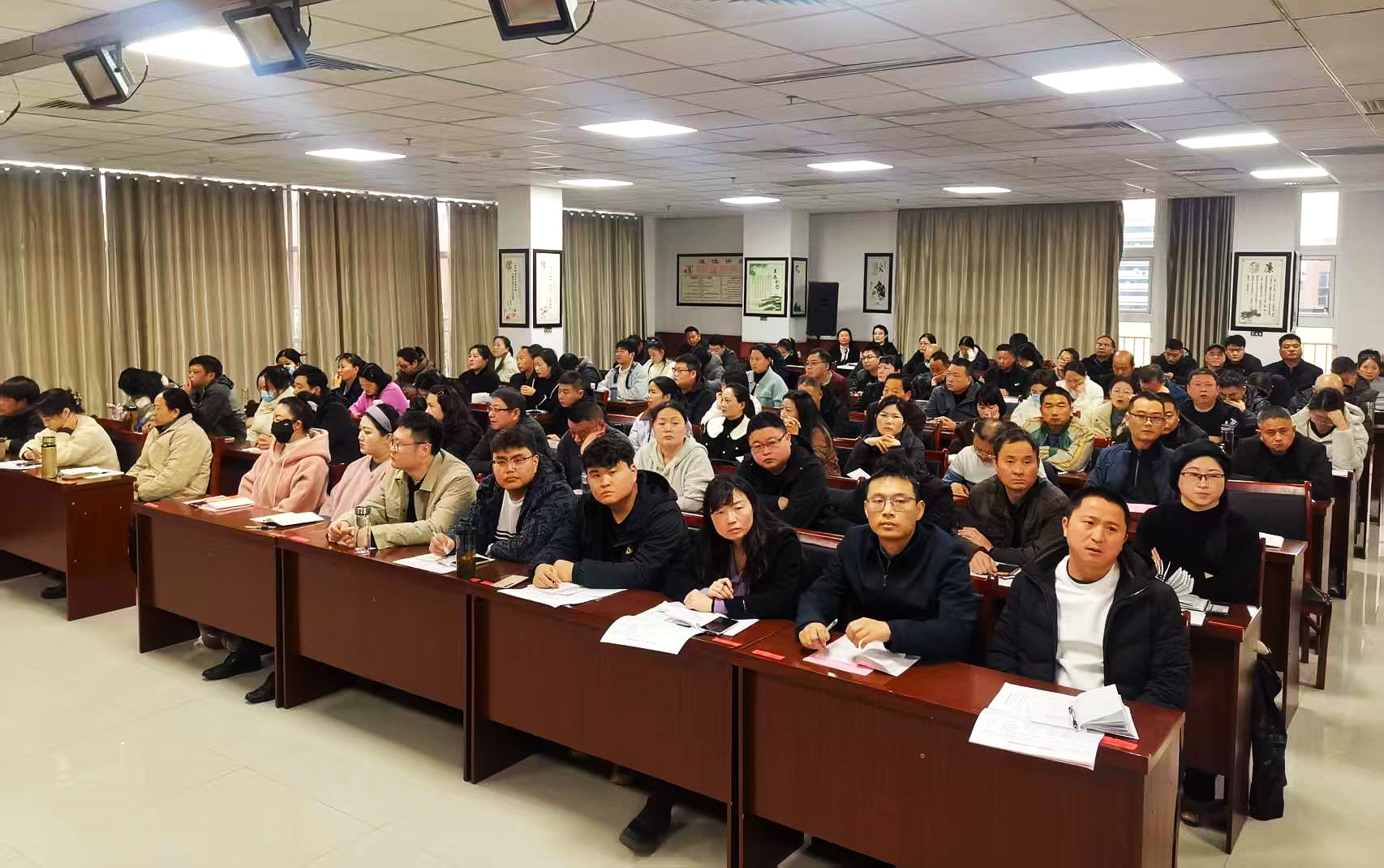 遂平縣委黨校秋季主體班 弘揚(yáng)竹溝精神 賡續(xù)紅色血脈