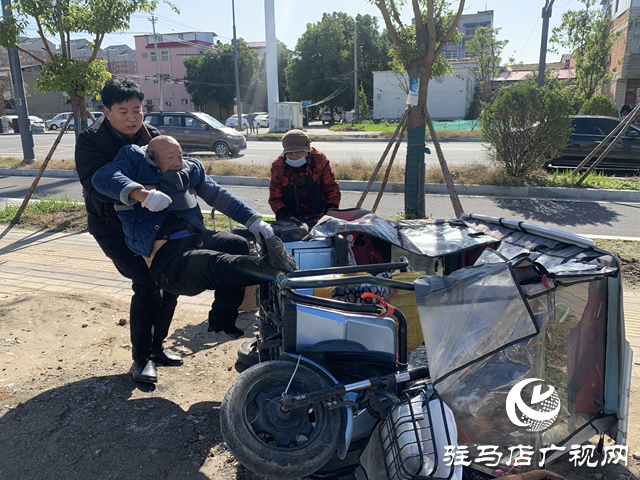 定親路上突遇險(xiǎn)情 天中救援隊(duì)副隊(duì)長(zhǎng)緊急施援顯擔(dān)當(dāng)