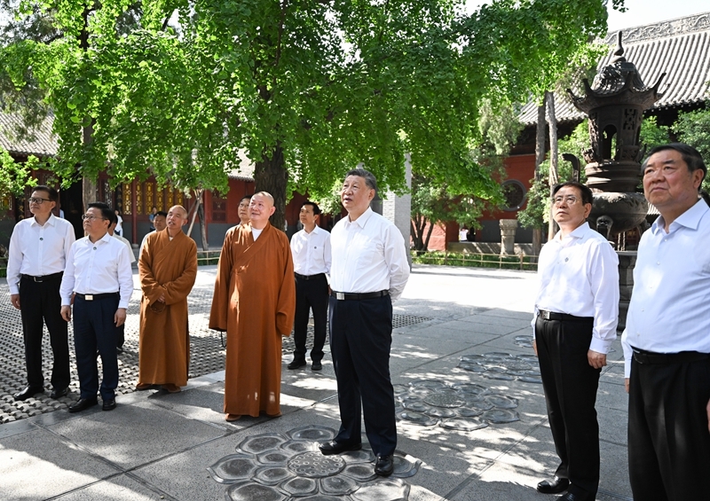 習(xí)近平在河南考察時(shí)強(qiáng)調(diào)：堅(jiān)定信心推動(dòng)高質(zhì)量發(fā)展高效能治理 奮力譜寫中原大地推進(jìn)中國式現(xiàn)代化新篇章