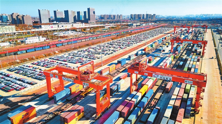 沿著習(xí)近平總書(shū)記指引的方向奮勇前進(jìn)