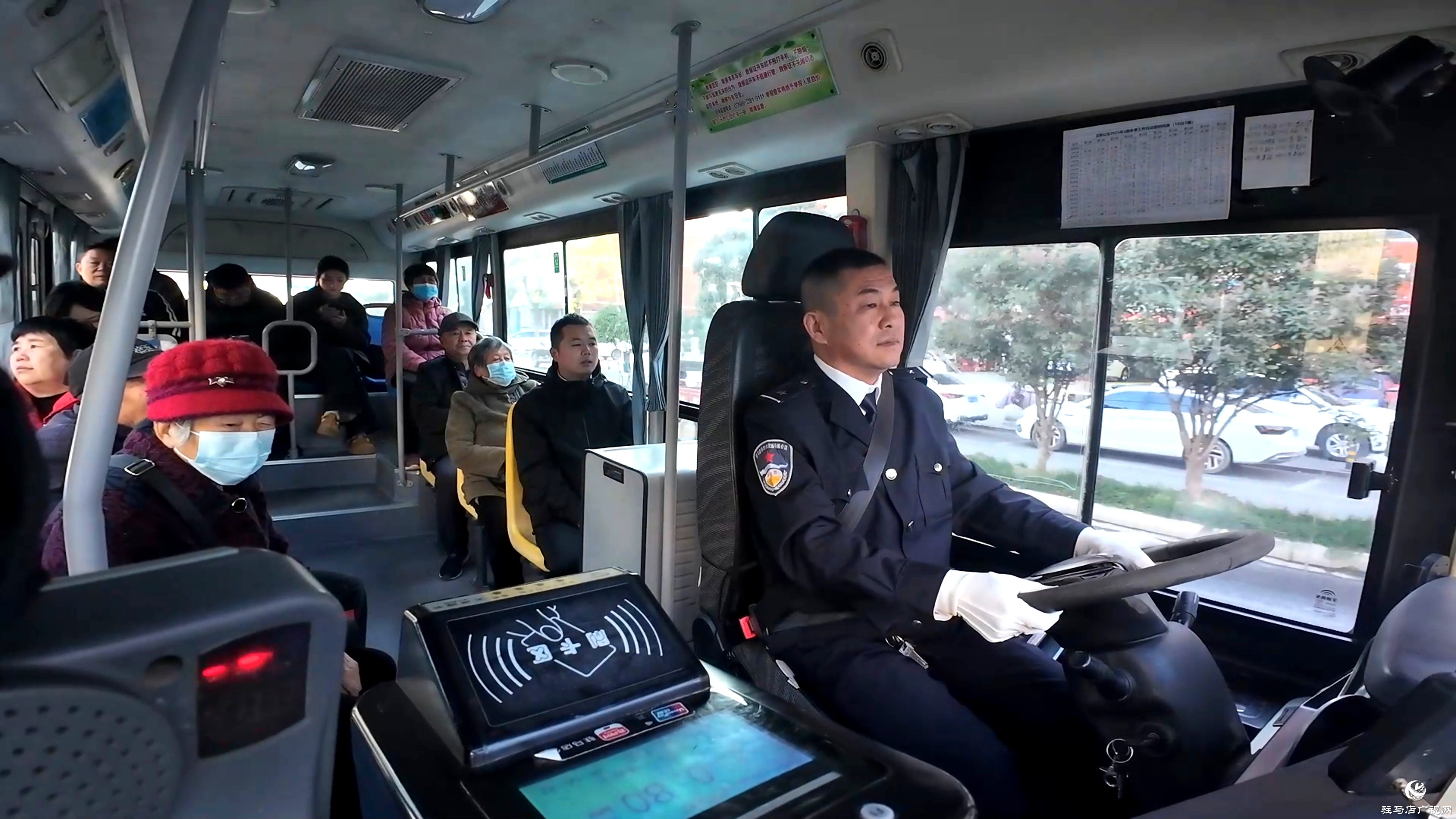 正陽(yáng)縣：&ldquo;敬老愛老&rdquo;公交專線貼心守護(hù)銀發(fā)群體出行