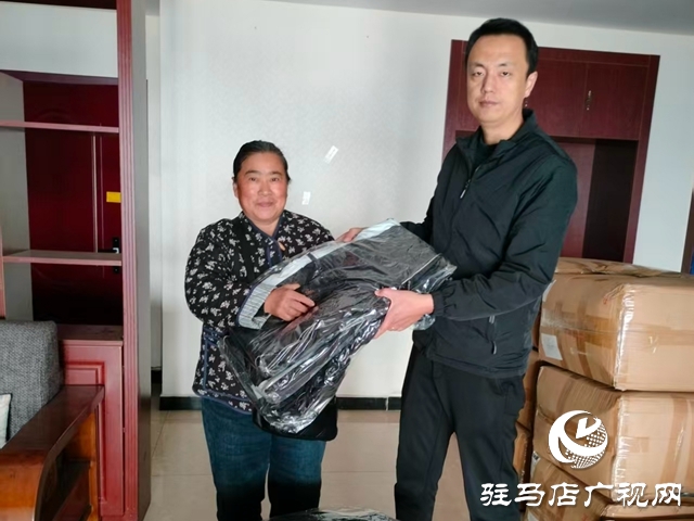 魏基成&ldquo;天籟快車&rdquo;項目組向駐馬店市康復(fù)輔具協(xié)會 捐贈愛心物資