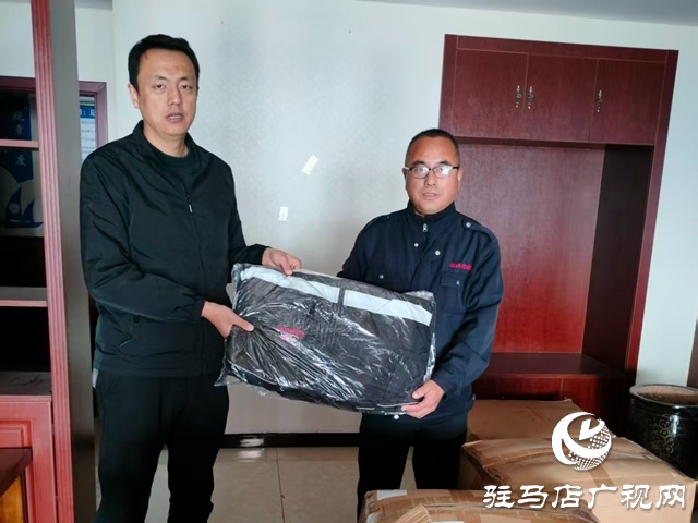 魏基成&ldquo;天籟快車&rdquo;項目組向駐馬店市康復(fù)輔具協(xié)會 捐贈愛心物資