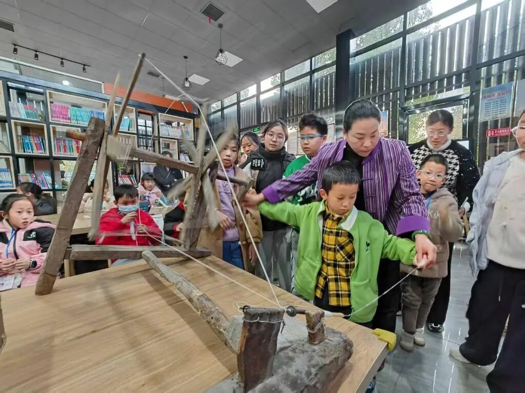 穿“梭”時(shí)光 “布”里生花