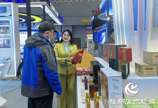 龜鹿藥業(yè)匠心產(chǎn)品“閃亮”“農(nóng)加會” 引客商關(guān)注