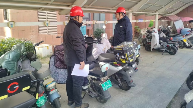 國網(wǎng)泌陽縣供電公司:排查高層小區(qū)隱患 筑牢冬季用電“防火墻”