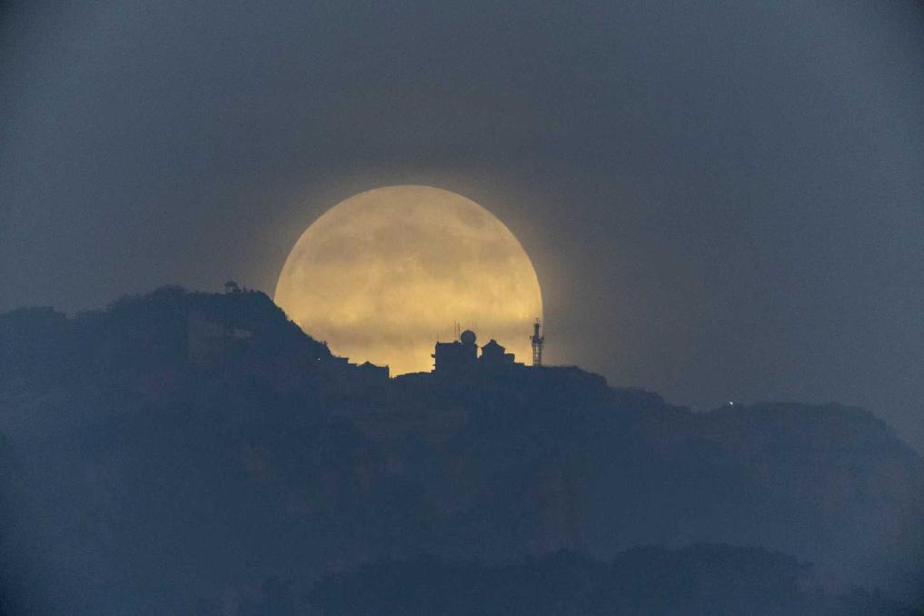  “超級(jí)月亮”即將登場(chǎng)，等你來(lái)賞！