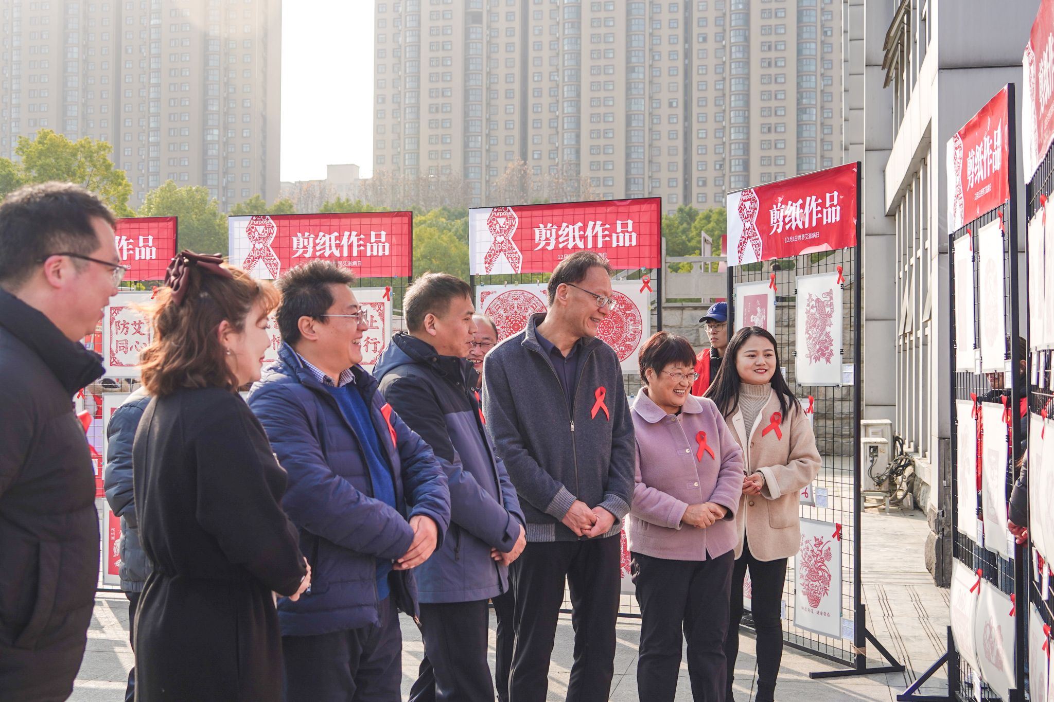 駐馬店職業(yè)技術(shù)學(xué)院成功舉辦“筆墨傳情，艾止于行”防艾書畫剪紙作品大賽