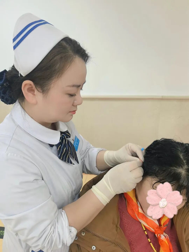 告別失眠！中醫(yī)耳尖放血療法助您夜夜安眠