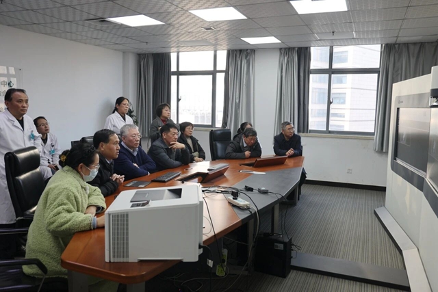 中國醫(yī)學科學院腫瘤醫(yī)院專家團隊蒞臨市中心醫(yī)院開展胸部腫瘤MDT聯(lián)合會診