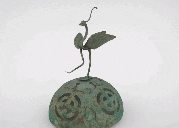 文博日歷丨如何用青銅做出輕盈感？古人用幾根線說明白了