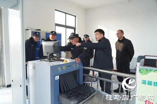 平輿縣人民法院：系好法庭“安全扣”  把好雙節(jié)“廉潔關”