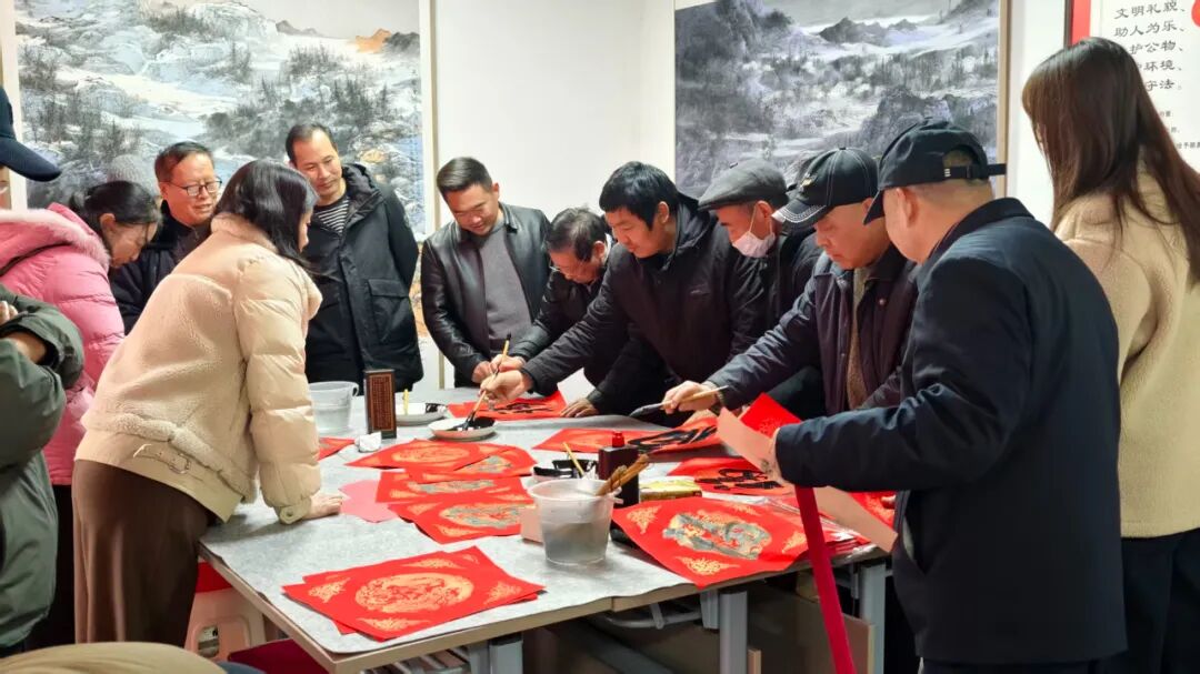 【展訊】今日開展！ “筆啟新程?紙繪華年”2026年駐馬店市迎元旦書畫作品展邀您參觀！