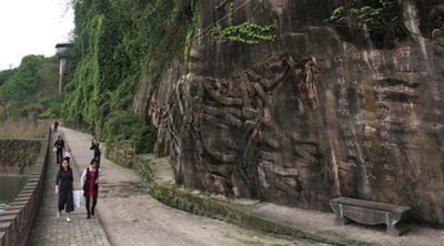 景區(qū)落石砸傷游客 管理者被判全責(zé)