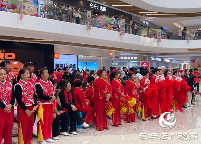 驛城區(qū)文化惠民下基層暨慶祝2026年元旦文藝演出舉行