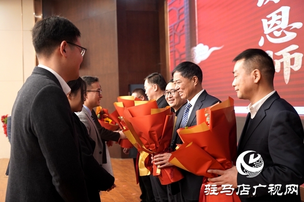 律心筑夢(mèng) 聚力遠(yuǎn)航 河南濟(jì)世雨律師事務(wù)所年終慶典圓滿落幕