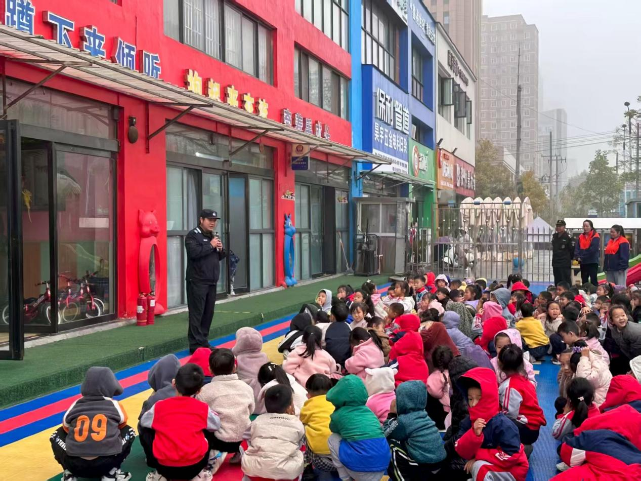 孫鵬程:深耕社區(qū)的“平安守望者”