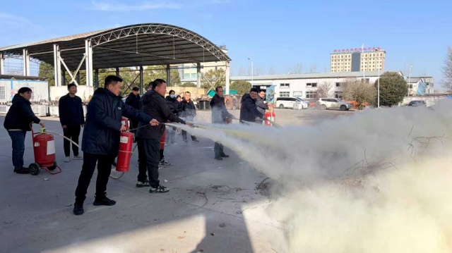 國網(wǎng)確山縣供電公司:開展消防應(yīng)急演練 筑牢安全防線