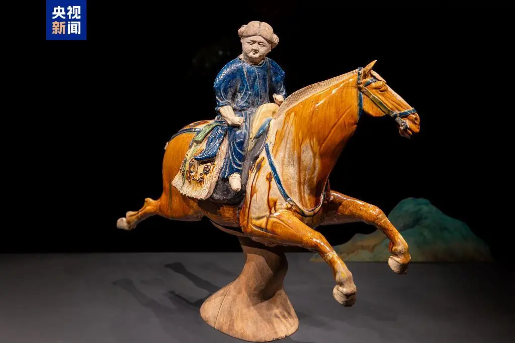 文博日歷丨陶罐也講究“穿搭” 來自大唐的陶藝美學(xué)